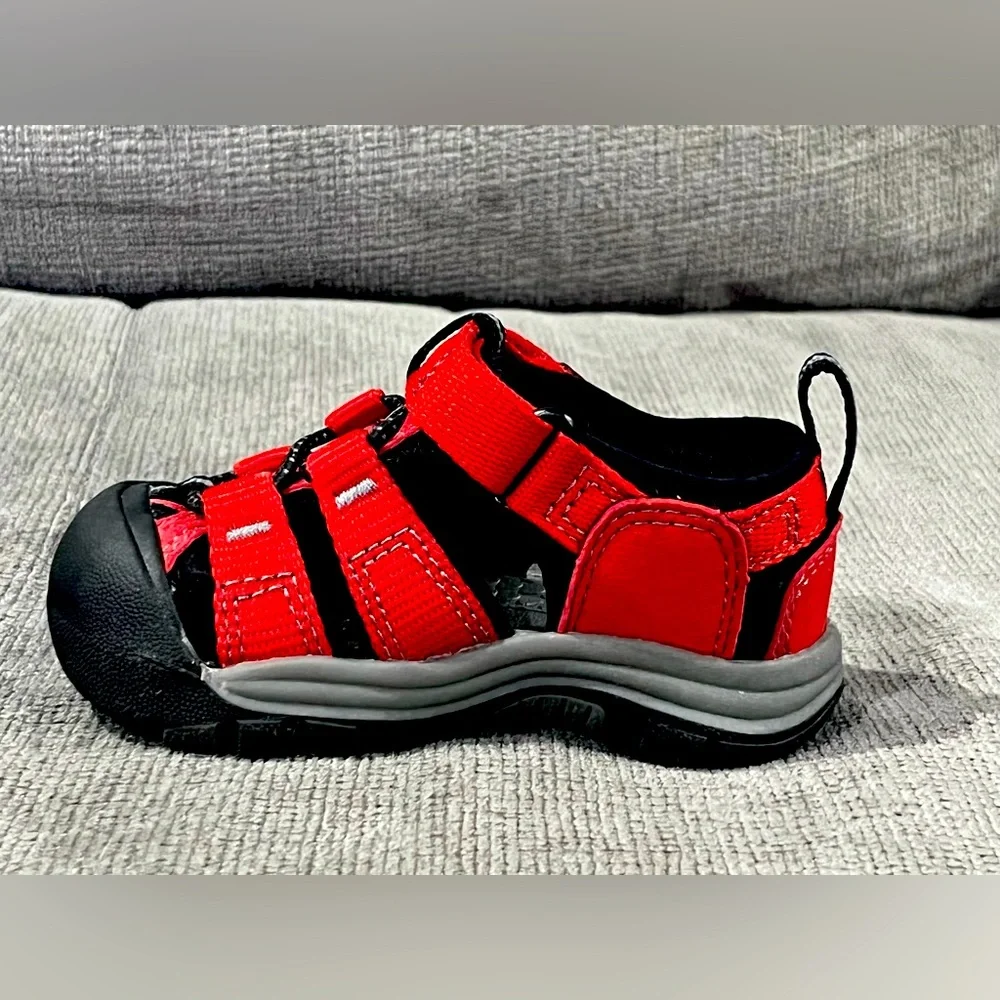 Keen Kids Red and Black Closed-Toe Sandals